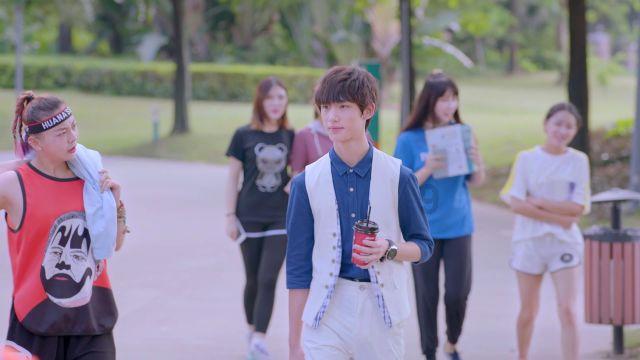 郯城县纪委监委到第一书记任职村走访调研并慰问困难群众
